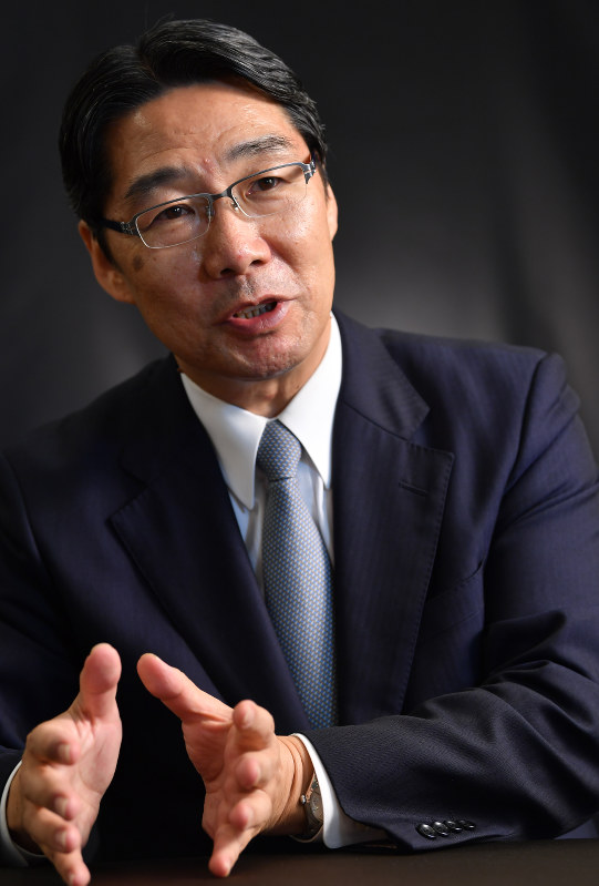 毎日新聞のインタビューに答える前川喜平・前文部科学事務次官=東京都千代田区で2017年6月3日、宮間俊樹撮影