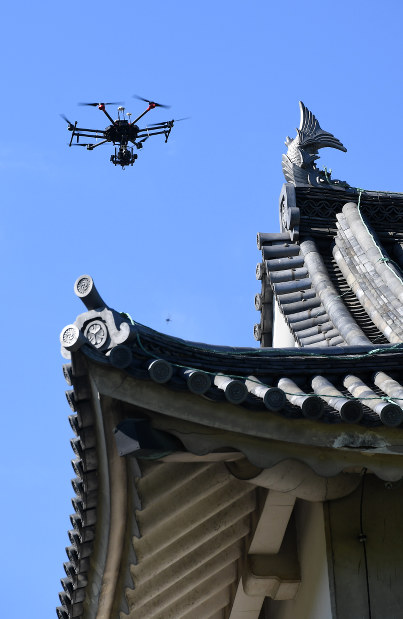 大阪城公園 テラス オープン 気軽に立ち寄って 毎日新聞