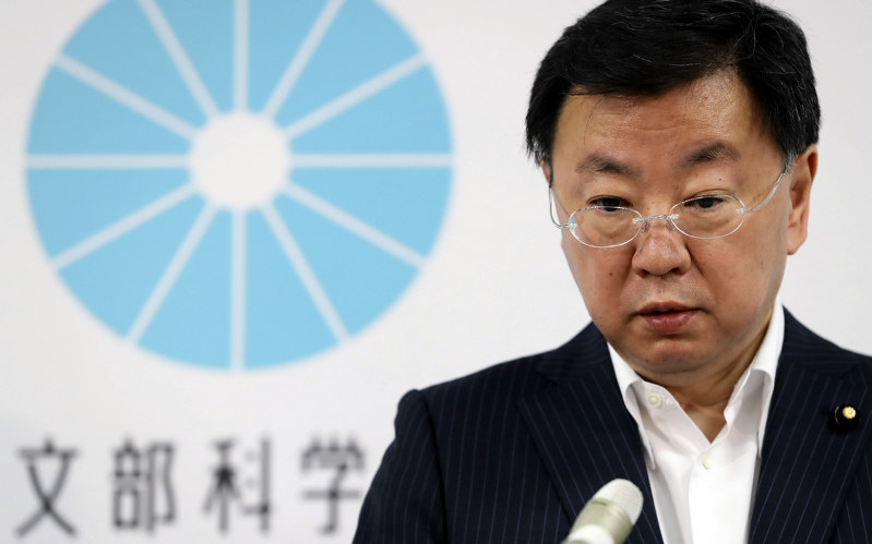 学校法人「加計学園」での獣医学部新設計画を巡る内部文書の再調査を決め、記者会見する松野博一文科相=東京都千代田区で2017年6月9日午前10時8分、小川昌宏撮影