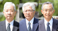 （左から）井手正敬元会長、南谷昌二郎元会長、垣内剛元社長＝いずれも２０１３年５月、小関勉撮影