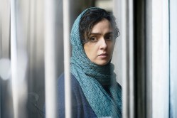主演のタラネ・アリドゥスティ（C）MEMENTOFILMS PRODUCTION–ASGHAR FARHADI PRODUCTION–ARTE FRANCE CINEMA 2016