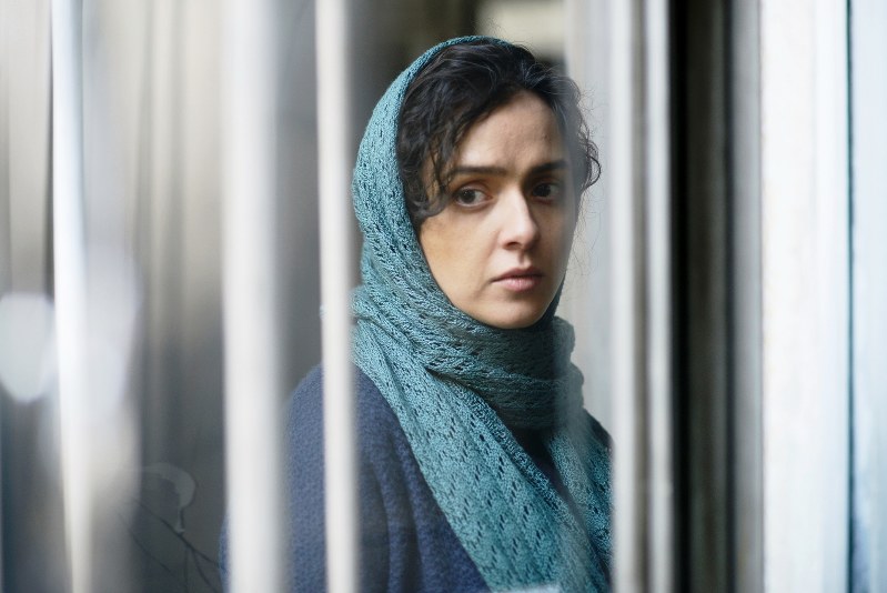 主演のタラネ・アリドゥスティ(C)MEMENTOFILMS PRODUCTION–ASGHAR FARHADI PRODUCTION–ARTE FRANCE CINEMA 2016