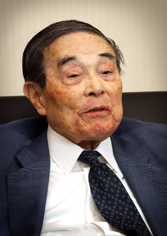 インタビュー 最前線 信越化学工業 金川千尋会長 毎日新聞