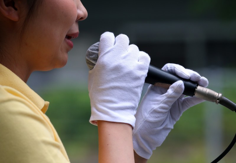 街頭で有権者に訴える立候補予定者=東京都千代田区で、小川昌宏撮影