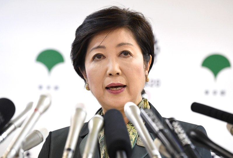 記者会見で、築地市場移転について語る小池百合子都知事=東京都庁で2017年6月20日午後3時34分、竹内紀臣撮影