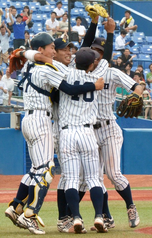 立大が５９年ぶりに優勝した全日本大学野球選手権大会。日本版ＮＣＡＡは新たな熱気を生み出すことが期待される＝渡部直樹撮影