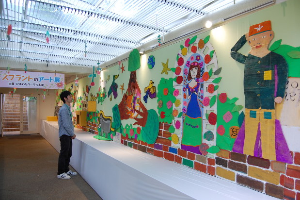アート展 作品通じて障害者に理解を バラ テーマ 福岡市植物園で来月９日まで 福岡 毎日新聞