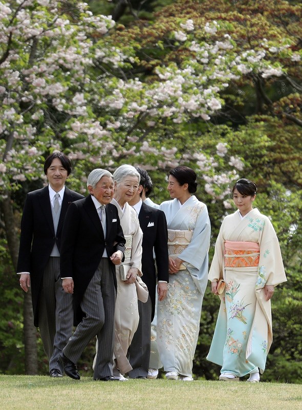 眞子さま：ご誕生から現在まで（毎日レガシーフォトアーカイブ） [写真