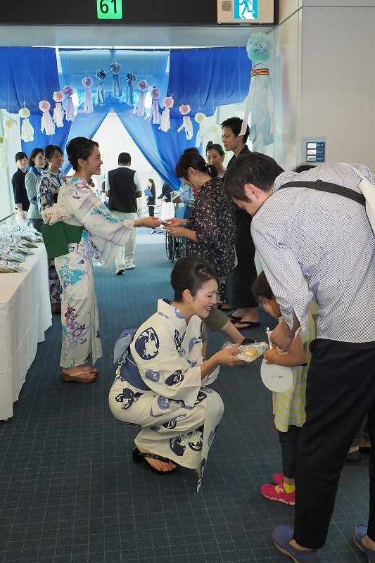 ａｎａ 七夕にあわせイベントフライト 羽田 写真特集15 23 毎日新聞