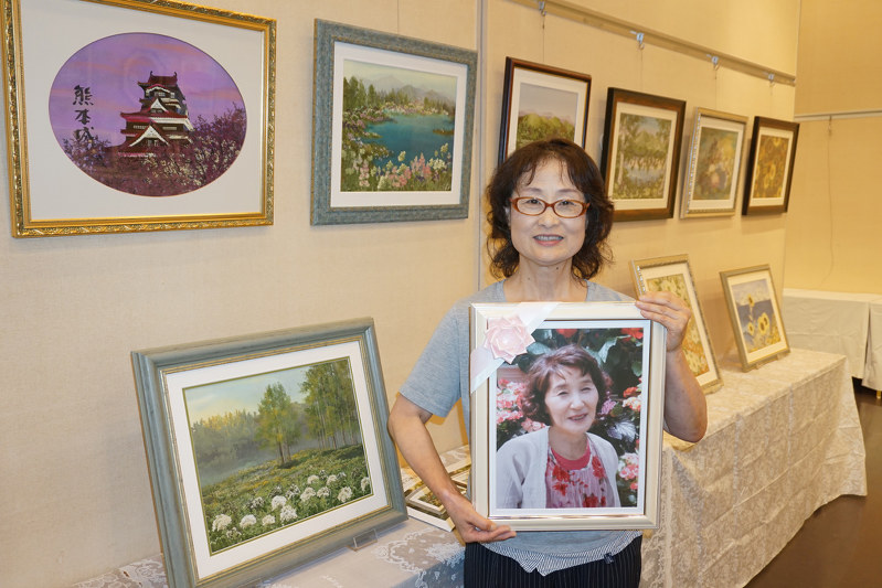 遺作展 ありがとう河田先生 押し花サークル代表 全国大会や県展入選など８０点 あすまで行橋 福岡 毎日新聞