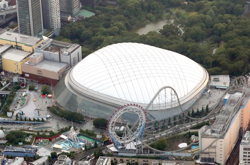 東京ドーム=東京都文京区で、本社ヘリから