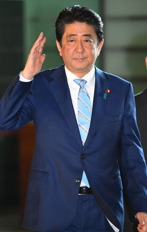 安倍晋三首相=2017年7月13日午前9時59分、川田雅浩撮影