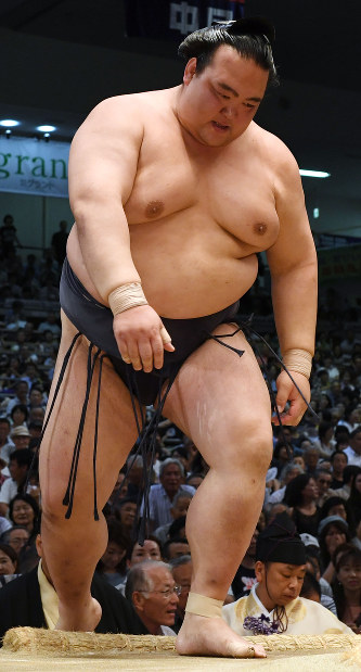 稀勢の里 大相撲 稀勢の里 復活のろし 史上8人目連覇 初Vで昇進に“綱げた”吉兆