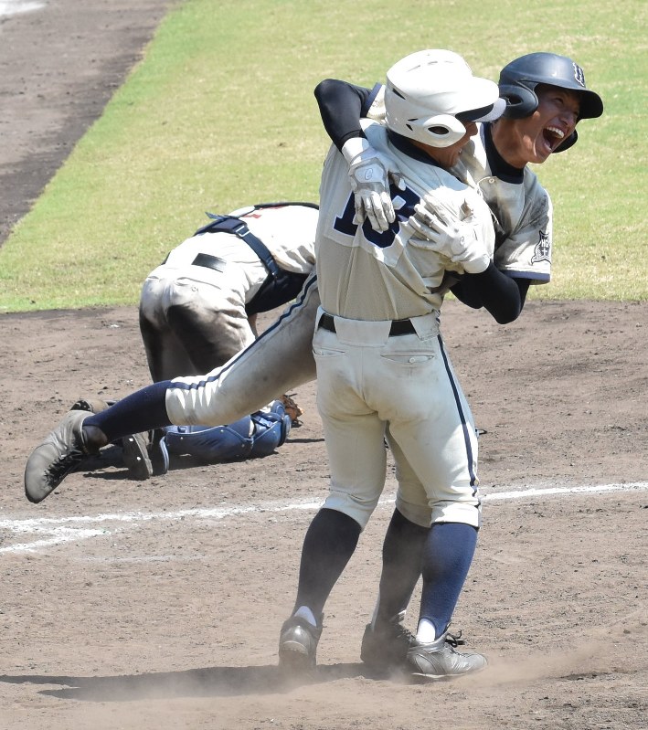 夏の高校野球 宮崎大会 宮崎学園 延岡学園を降す 日向学院 都城商も準々決勝へ 宮崎 毎日新聞