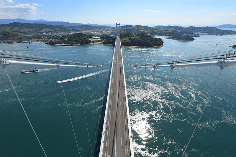 りらくフォト：絶景184メートル＠瀬戸内 [写真特集1/7] | 毎日新聞