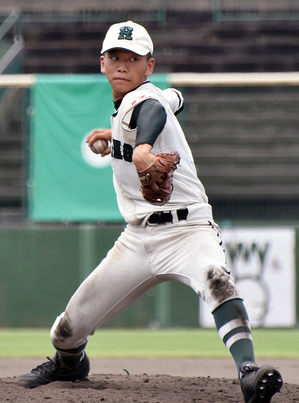 金沢西の柳橋巧人投手=金沢市の県立野球場で、日向梓撮影