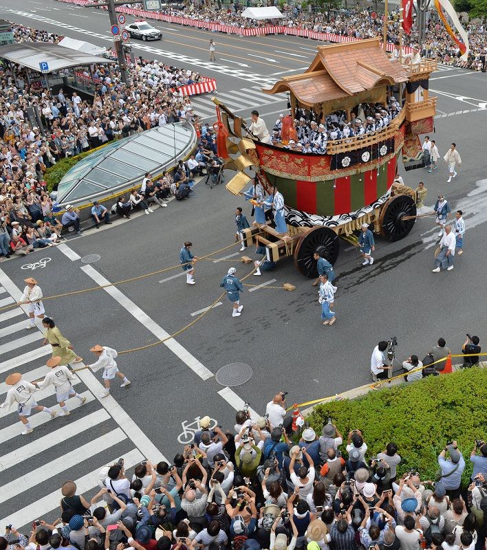 京都・祇園祭　～至宝に秘められた謎～ ブルーレイ Amazon.co.jp: 京都・祇園祭 ～至宝に秘められた謎～ DVD【NHK