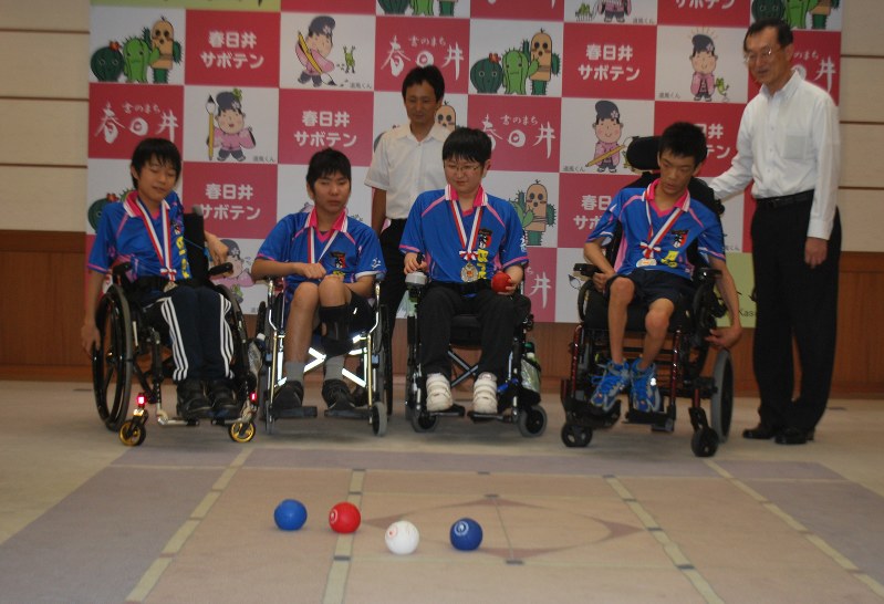 ボッチャ甲子園 小牧特別支援学校 準ｖ 春日井市長に報告 愛知 毎日新聞