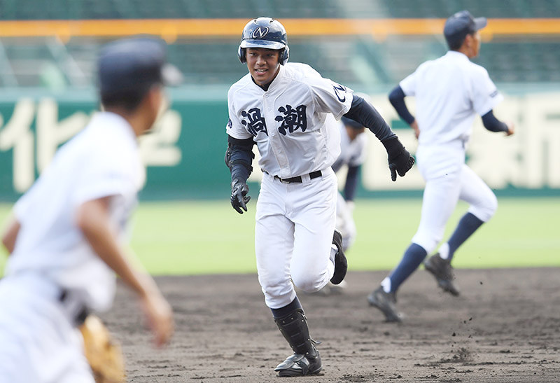 第９９回全国高校野球 鳴門渦潮の名 全国に きびきび 甲子園練習 徳島 毎日新聞