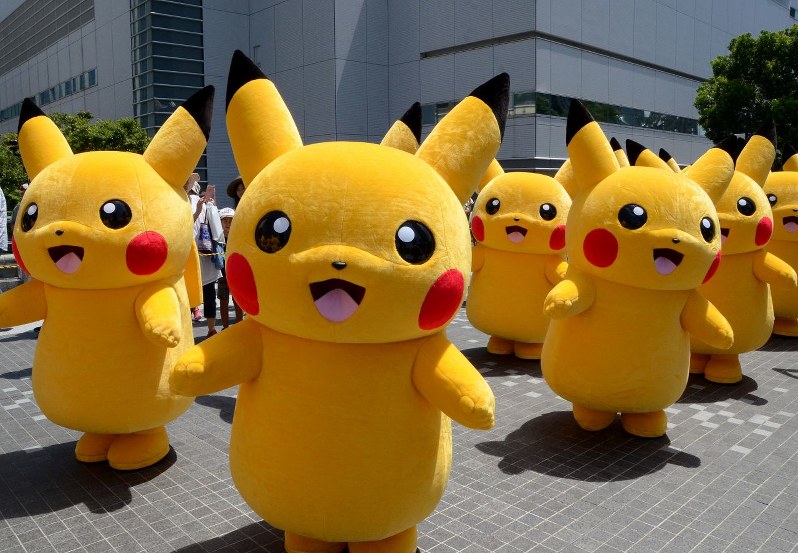 ピカチュウ １５００匹大量発生チュウ 横浜をジャック 写真特集10 29 毎日新聞