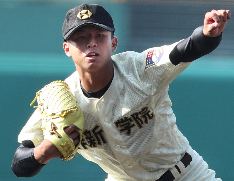 夏の高校野球：第2日第1試合 作新学院（栃木）ー盛岡大付（岩手