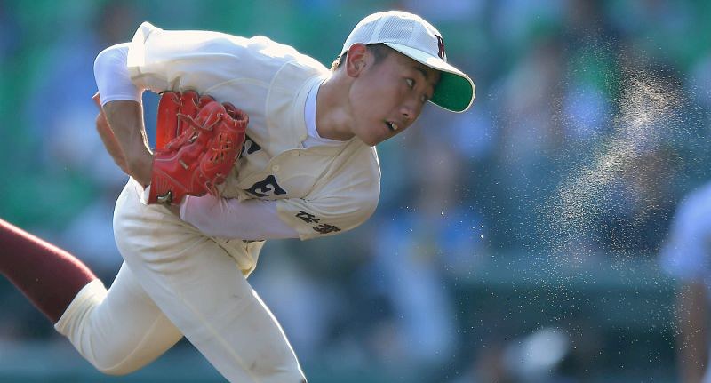 夏の高校野球：第3日第4試合 聖心ウルスラ（宮崎）―早稲田佐賀（佐賀