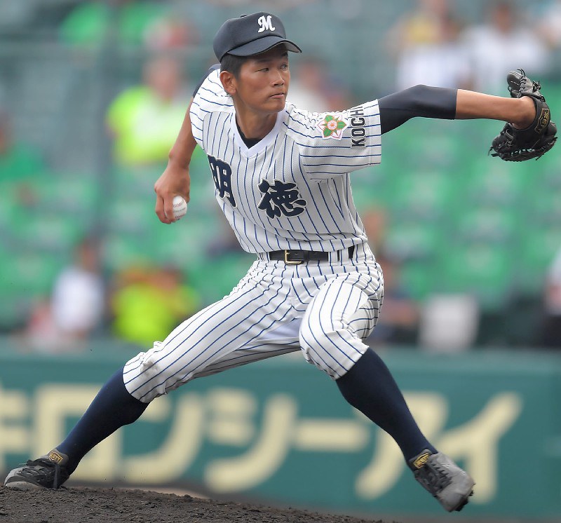 【明徳義塾-日大山形】明徳義塾の2番手・市川=阪神甲子園球場で2017年8月9日、徳野仁子撮影