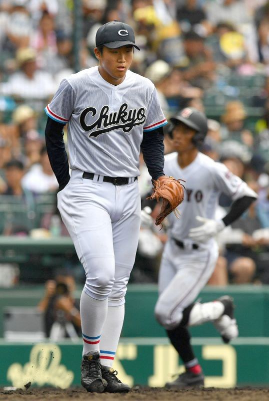 夏の高校野球：第4日第1試合 広陵（広島）―中京大中京（愛知） [写真