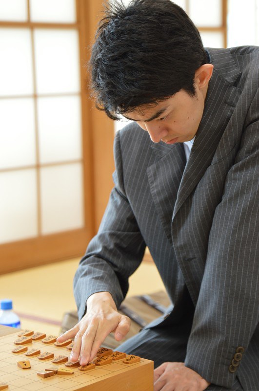 中村太地六段