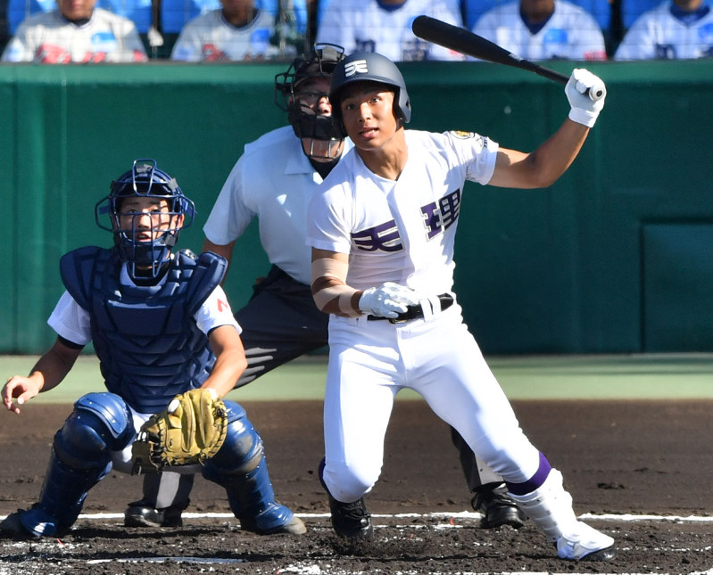 夏の高校野球：第6日第1試合 大垣日大（岐阜）―天理（奈良） [写真特集9/12] 毎日新聞