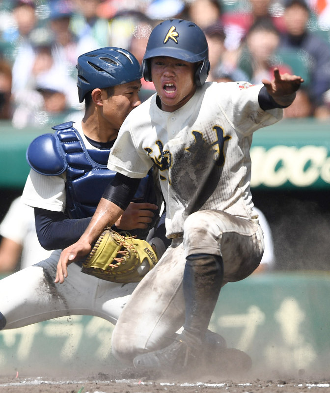 夏の高校野球：第7日第1試合 京都成章（京都）―神村学園（鹿児島