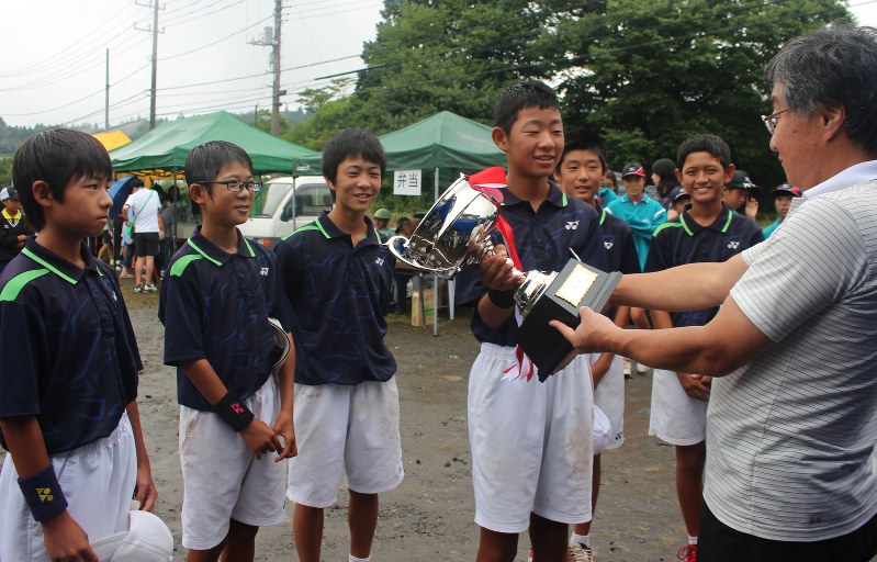 ソフトテニス 山中湖ワールドジュニア選手権夏季大会 閉幕 山梨 毎日新聞