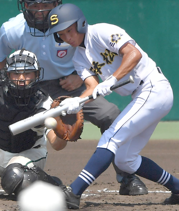 夏の高校野球：三本松の多田、磨いた集中力でバント決める | 毎日新聞