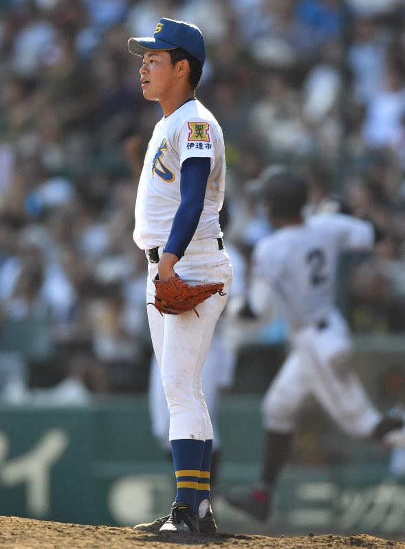 夏の高校野球：聖光学院の斎藤、守備のミス悔やむ | 毎日新聞