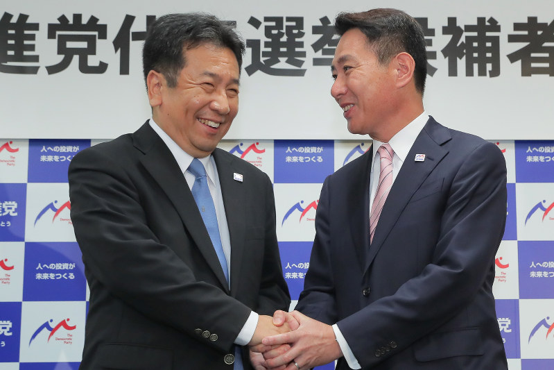 民進党代表選 野党協力 前原氏 見直し 枝野氏 維持 毎日新聞