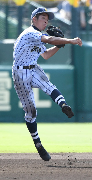 夏の高校野球：父の教え実践、好守見せた東海大菅生の田中 | 毎日新聞