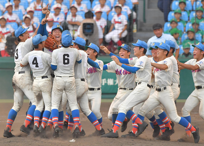 夏の高校野球：第14日決勝戦 広陵（広島）―花咲徳栄（埼玉） [写真