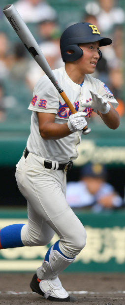 夏の高校野球：延長戦で競り勝ち花咲徳栄 初の決勝戦進出 | 毎日新聞