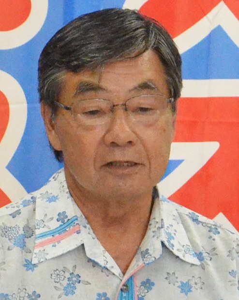 稲嶺進市長