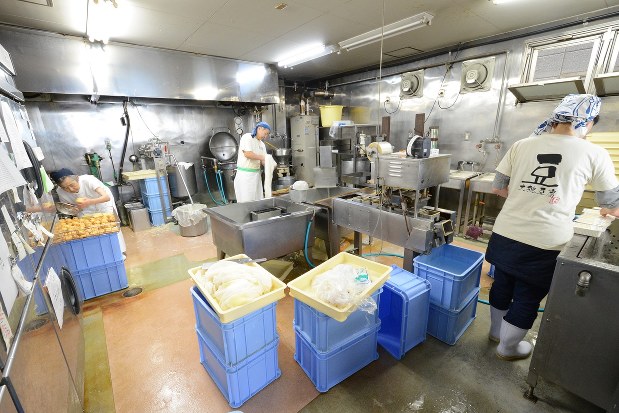 大桃豆腐の作業場