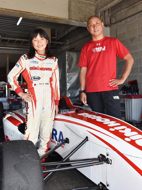 年の差ぶっちぎる 還暦のレーサー フォーミュラカーレース に挑戦 毎日新聞