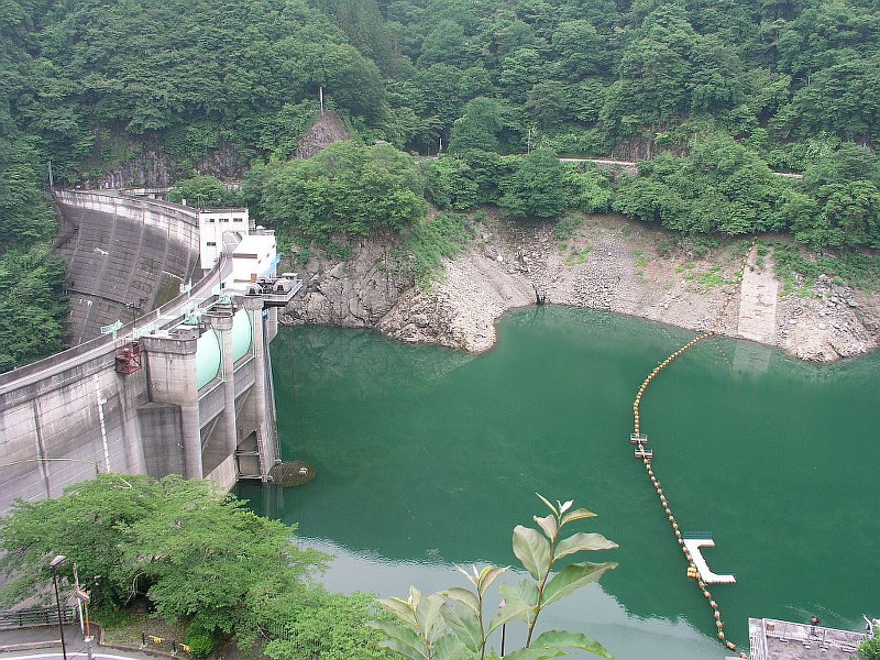 量の確保から渇水などのリスク管理へと水資源政策の重点も転換される=7月に20年ぶりに取水制限が行われた荒川水系の二瀬ダム(二瀬ダム管理所ホームページより)