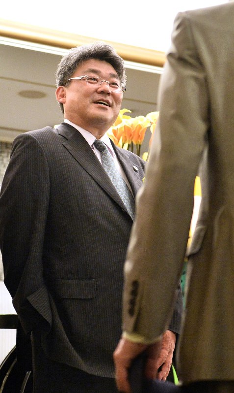 ｏｓａｋａおお 葛木神社神職で弁護士 葛城繁さん 法と神 異色の二刀流 大阪 毎日新聞