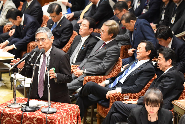 GDPに迫る国債を日銀が買う異常さ(国会答弁に立つ黒田日銀総裁)