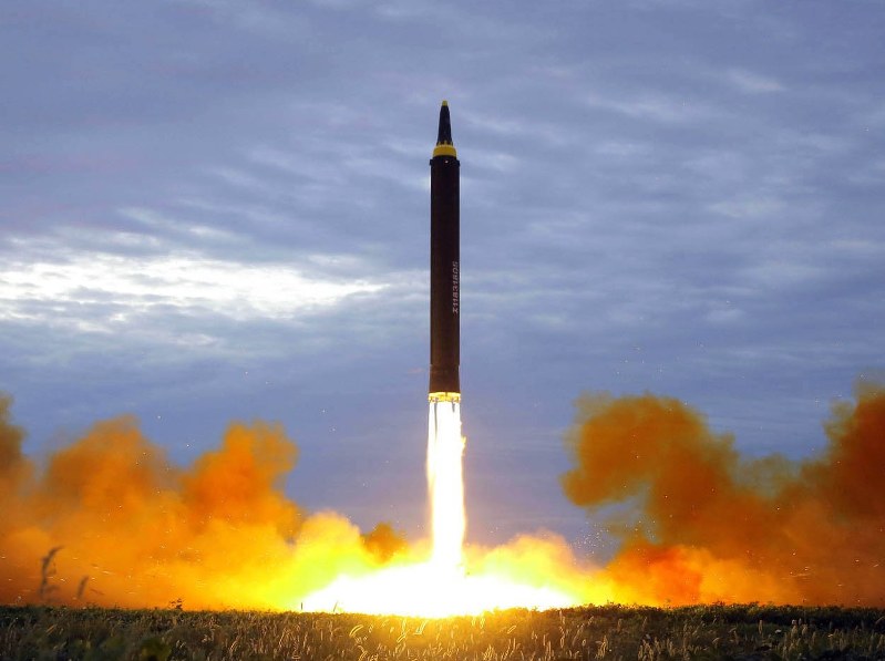 北朝鮮ミサイル：「戦力化」明言の火星12 その意図とは | 毎日新聞