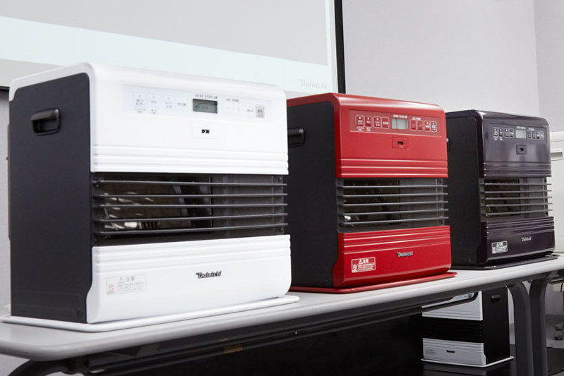 ダイニチ工業株式会社　石油ストーブ　ファンヒーター S TYPE | 家庭用石油ファンヒーター | 製品紹介 | ダイニチ工業