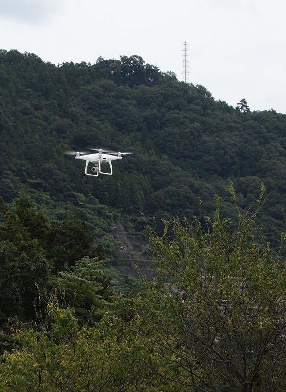 相模原市緑区名倉でドローンでの空撮映像を用いた鳥獣被害の現況調査