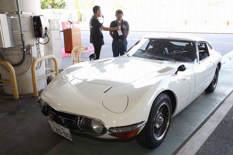 トヨタ2000GT：幻の名車19台が集結し、パレード [写真特集5/19