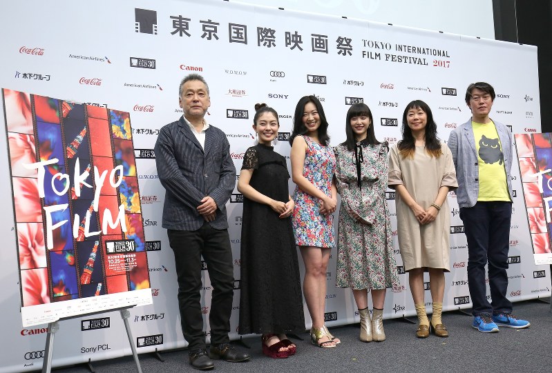 東京国際映画祭の記者会見で、原恵一監督(右端)、大九明子監督(右から2人目)、瀬々敬久監督(左端)ら=宮武祐希撮影