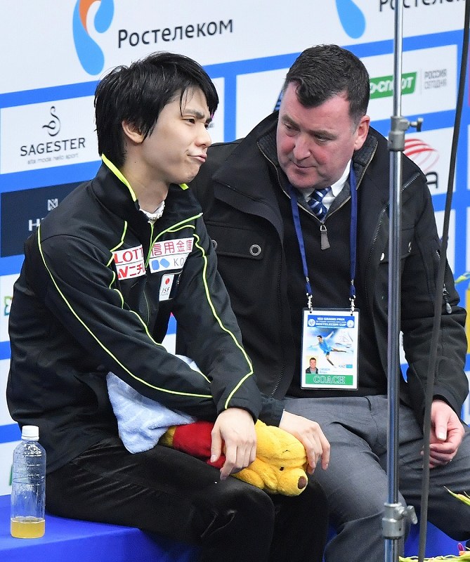 フィギュア 羽生 冒頭の4回転ジャンプ 着氷が乱れて 写真特集12 13 毎日新聞